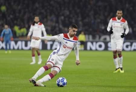 配合愈加默 配合愈加默